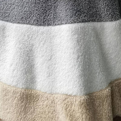 Chaqueta Mujer de Forro Polar con Capucha Ajuste Regular