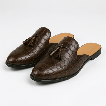 Mocasines Mule Hombre con Borlas y Textura Grabada Elegante