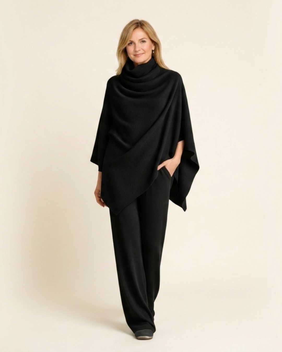 Conjunto Mujer con Poncho Drapeado y Pantalón Ajustado - Mavetta