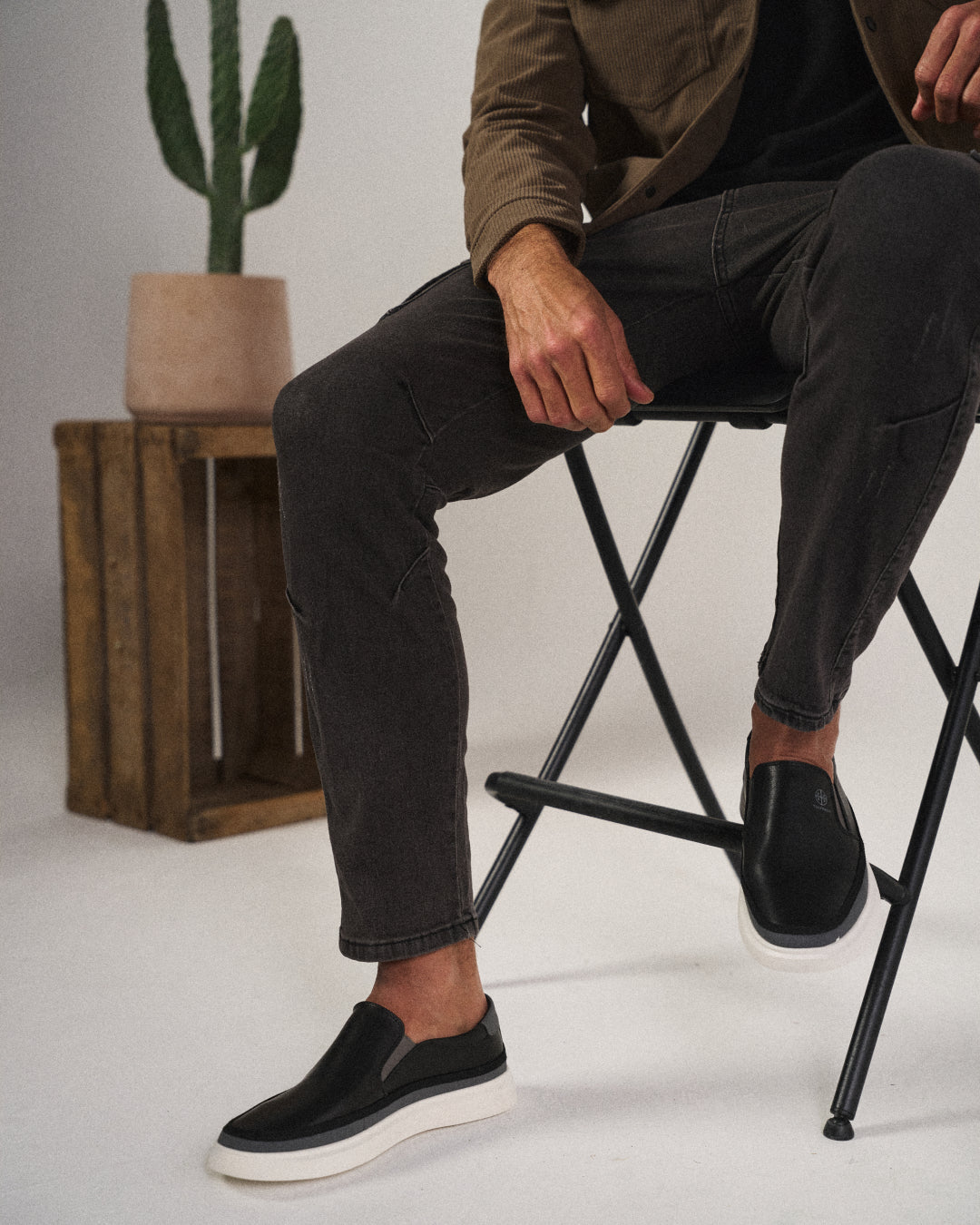 Zapatos slip-on hombre cómodos versátiles uso diario