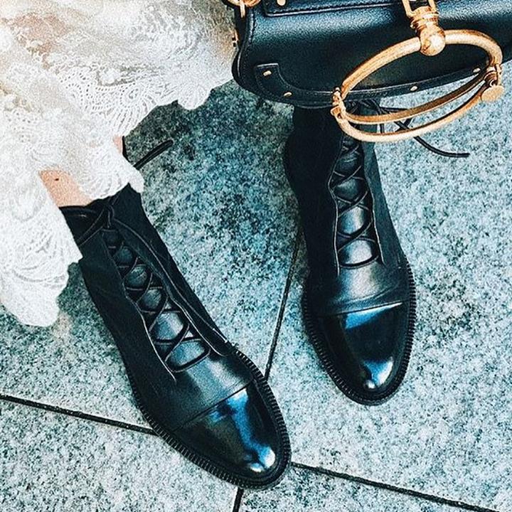 Botines Mujer de Cuero con Cordones Ajuste Clasico