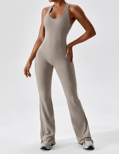 Mono Mujer Acampanado con Espalda Abierta Elegante
