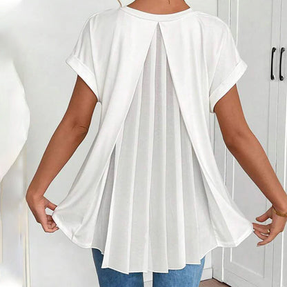 Mujer con Escote en V y Mangas Dobles Estilo Casual
