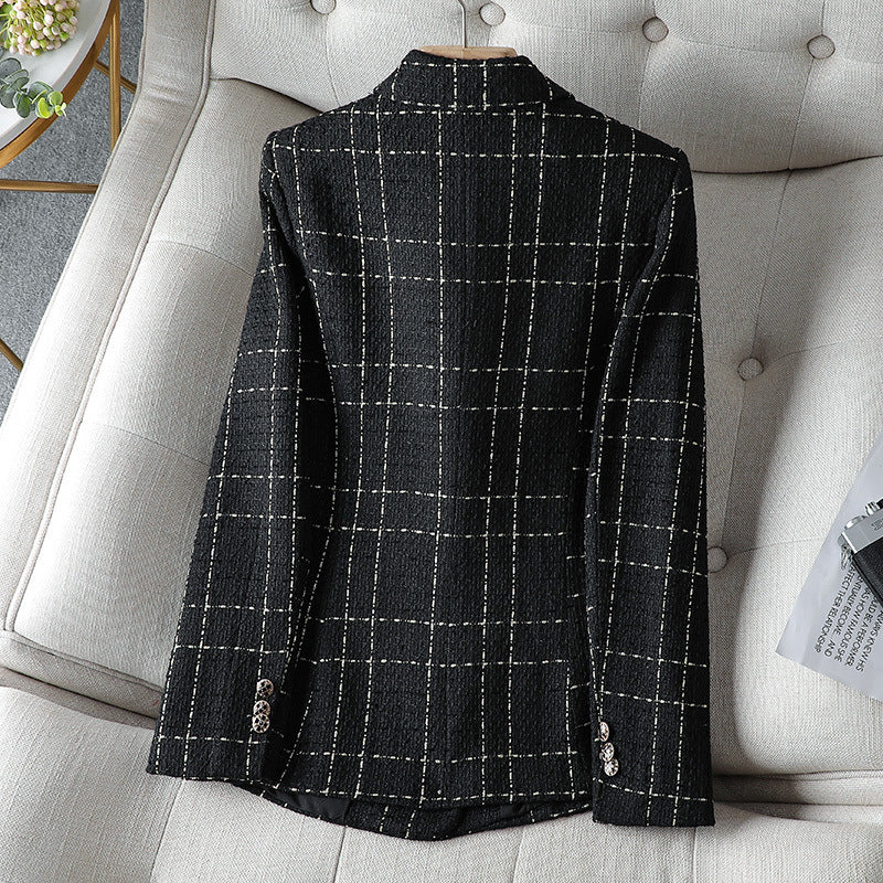 Blazer Mujer con Corte Entallado y Diseño Versátil