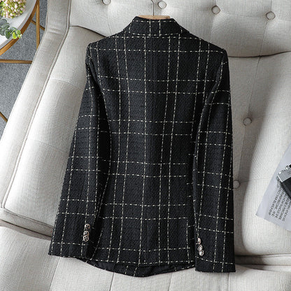 Blazer Mujer con Corte Entallado y Diseño Versátil