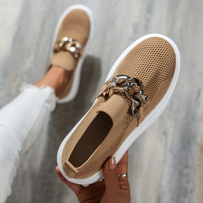 Zapatillas slip-on mujer con cadena decorativa suela gruesa