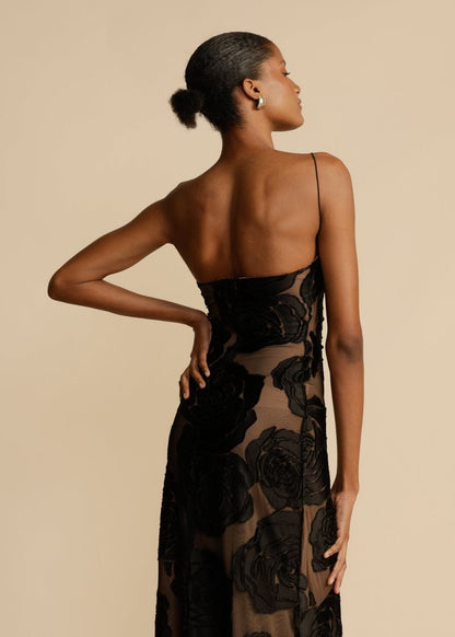 Vestido largo mujer con volantes y diseño