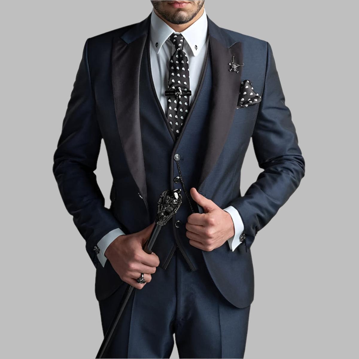 Traje Hombre de Tres Piezas Diseño Formal Ajustado