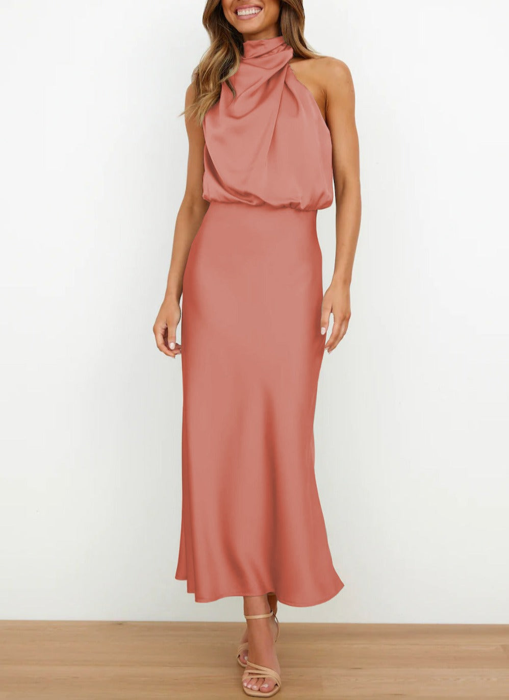 Vestido midi mujer de satén con cuello drapeado elegante