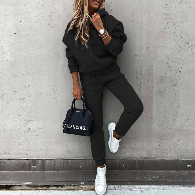 Conjunto deportivo mujer con sudadera y pantalón jogger cómodo