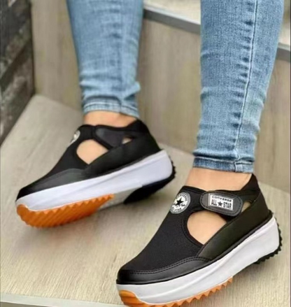 Zapatillas deportivas mujer con plataforma y laterales abiertos