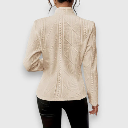 Blazer Mujer con Textura Estructurada Corte Entallado