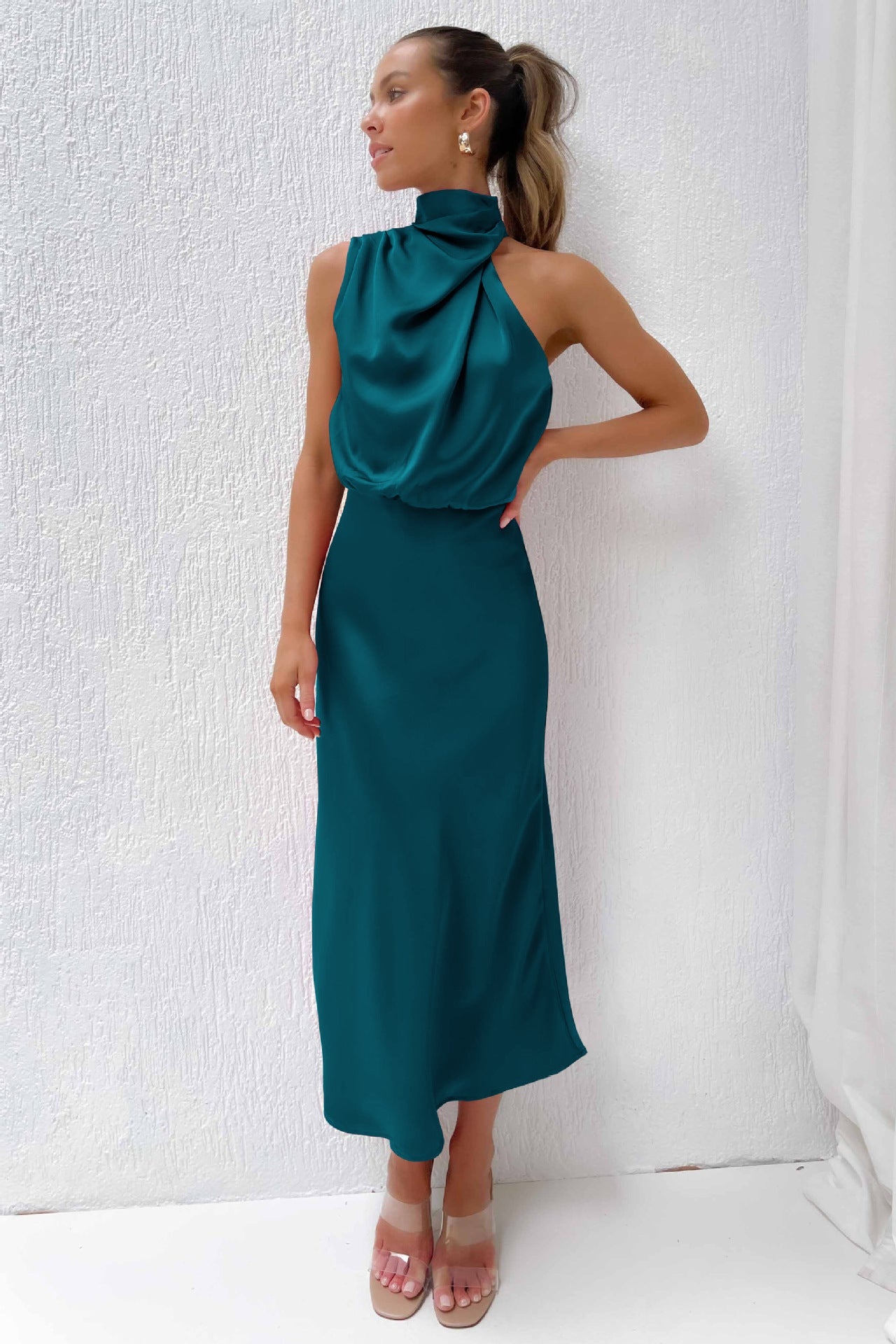 Vestido noche Mujer cuello halter corte fluido