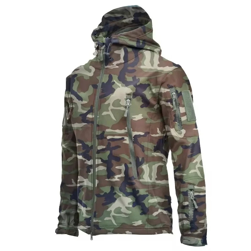 Chaqueta táctica hombre con capucha y bolsillos funcionales