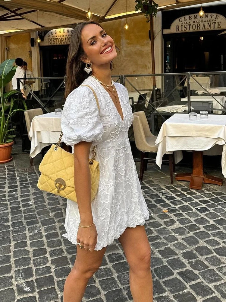 Vestido mini Mujer Bordado Manga Corta Abullonada Cuello en V