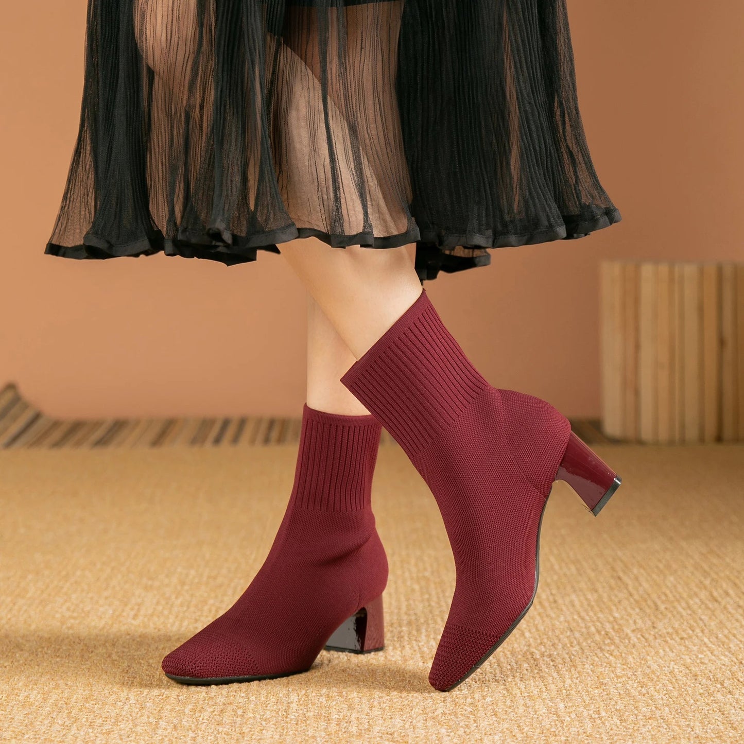 Botines mujer con tacón medio y diseño cómodo