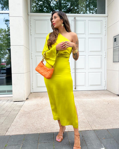Vestido Mujer Satinado de Un Solo Hombro Ajustado