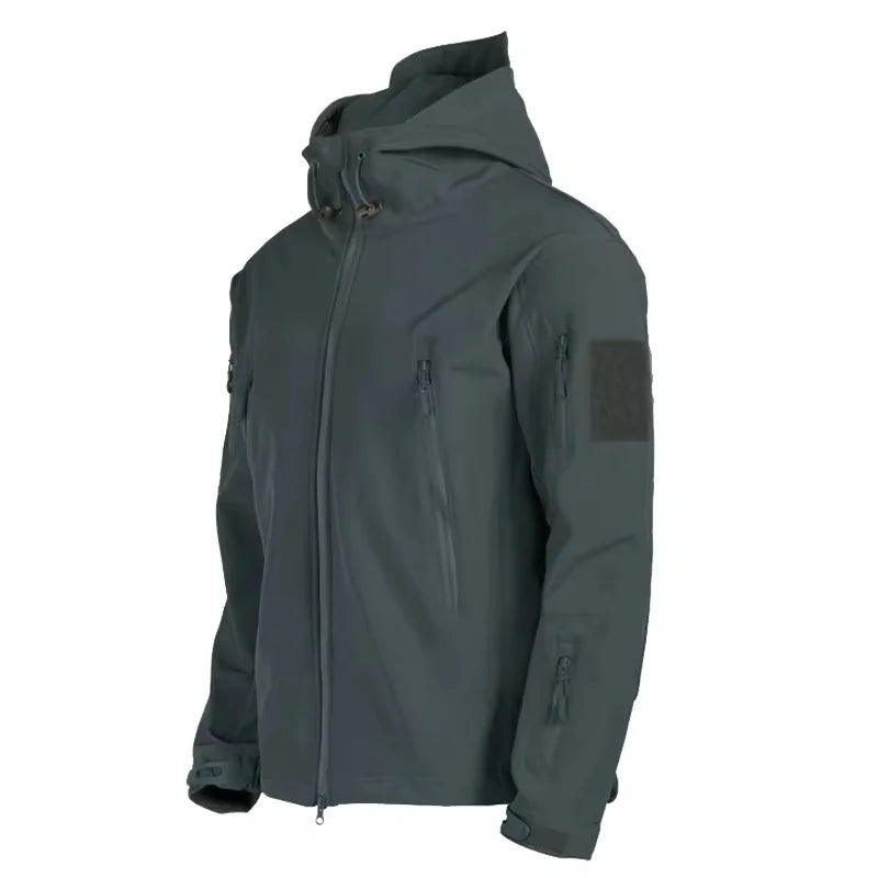 Chaqueta táctica hombre con capucha y bolsillos funcionales