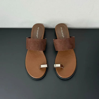 Sandalias Mujer de Piel Ante con Detalle de Anillo