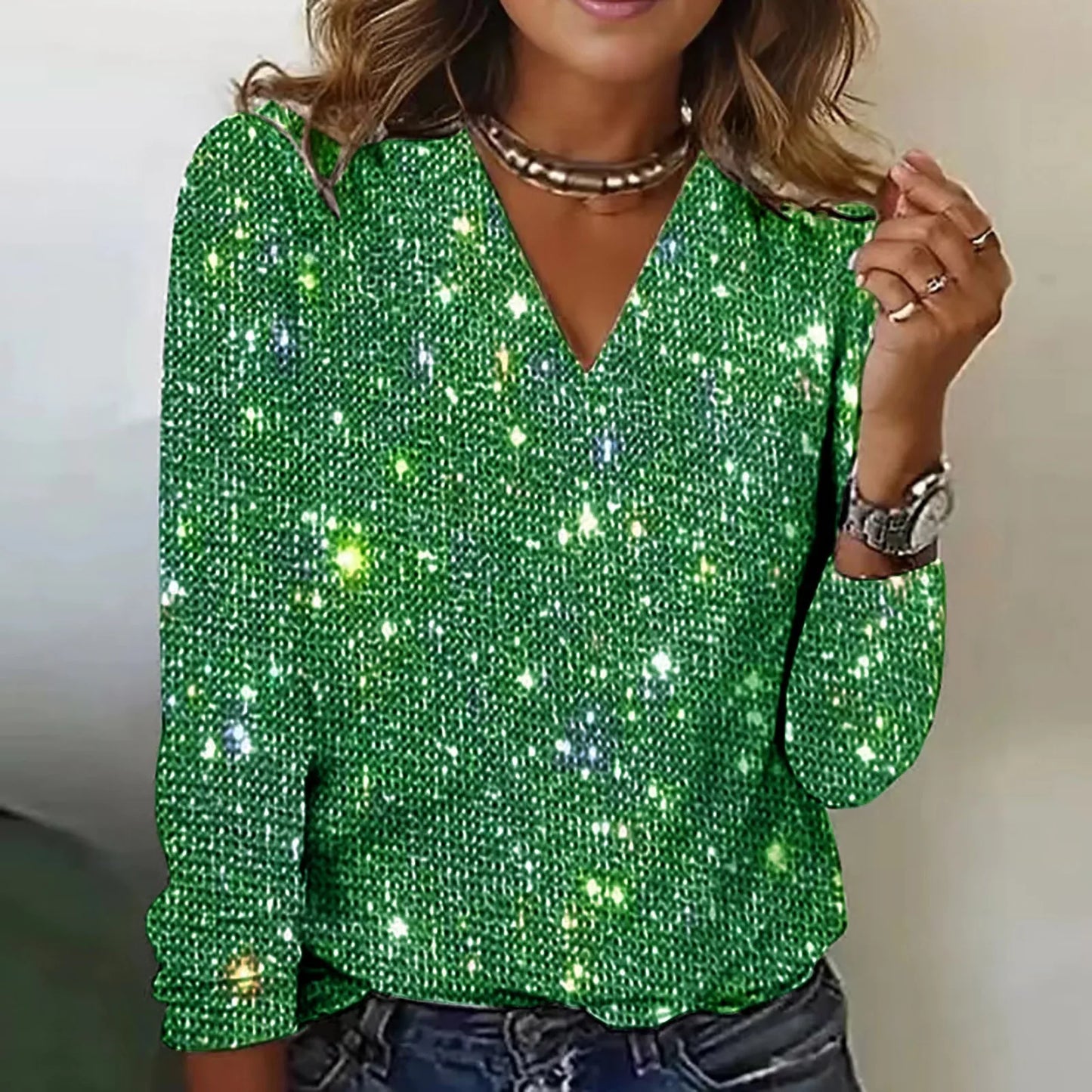 mujer con efecto brillo y diseño elegante