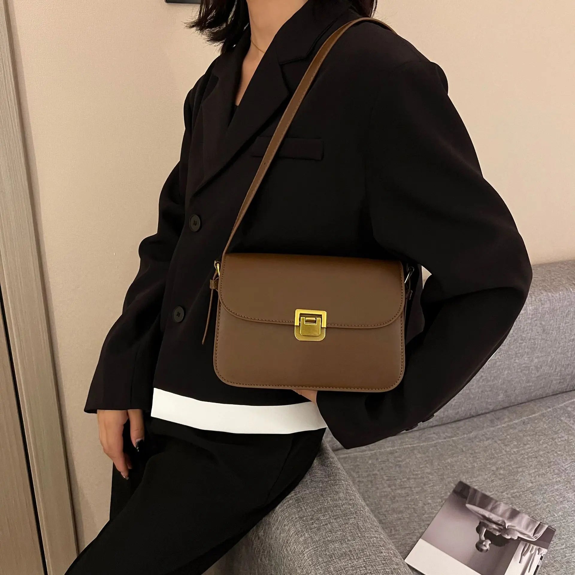 Bolso Mujer de Piel Elegante y Minimalista - Mavetta