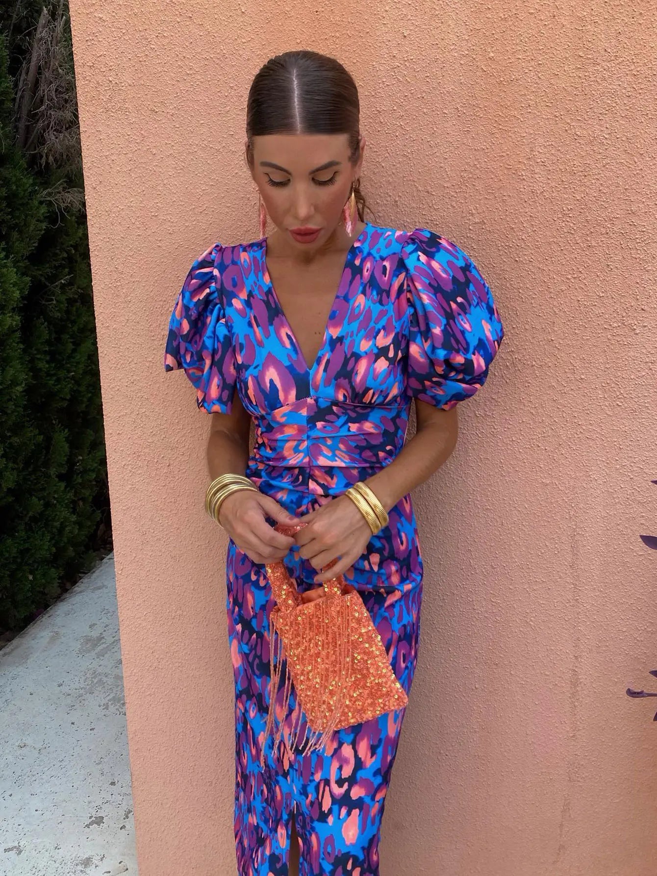 Vestido mujer escote en V mangas abullonadas estilo femenino