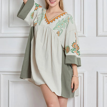 Vestido túnica mujer con bordados escote en V