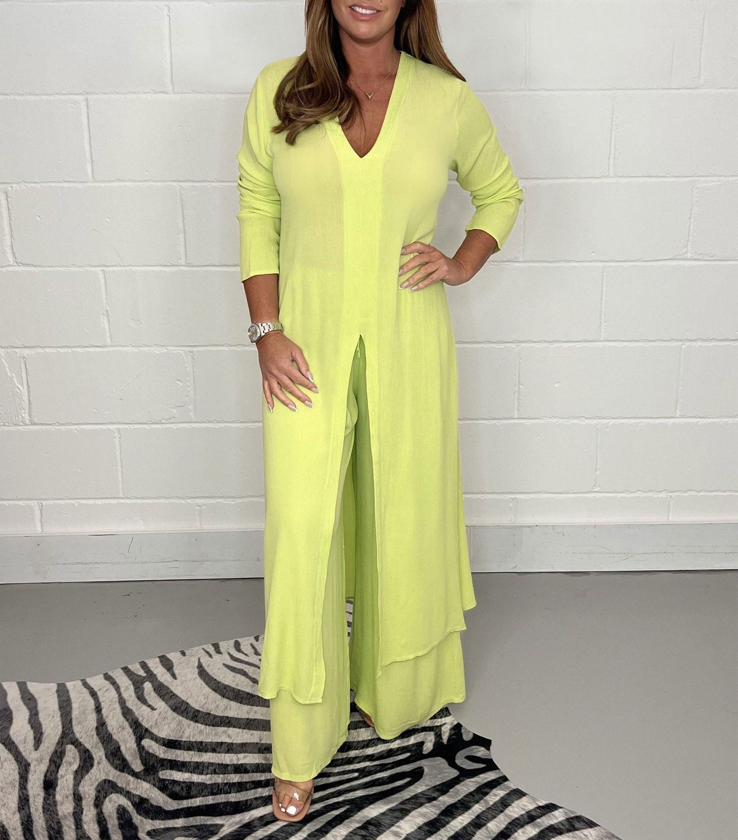 Conjunto Mujer de Dos Piezas Tunica Fluida y Pantalones Rectos
