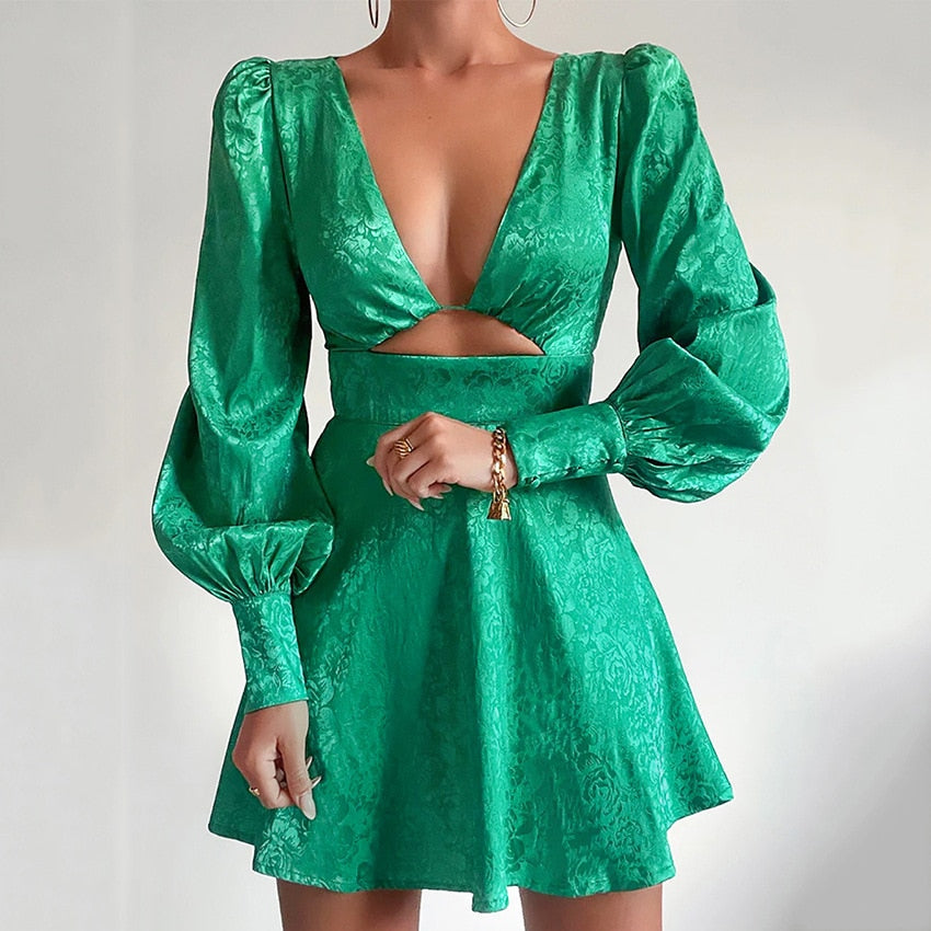Vestido mini mujer con escote profundo y cintura recortada
