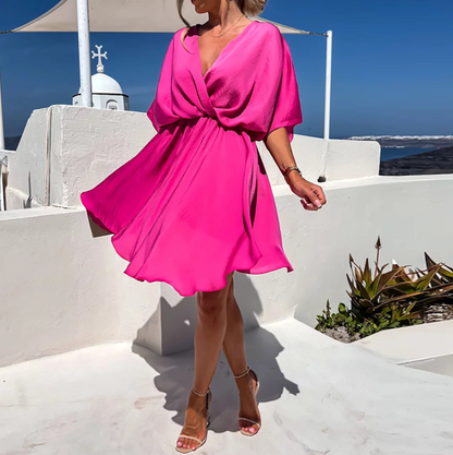 Vestido corto mujer diseño envolvente caída fluida