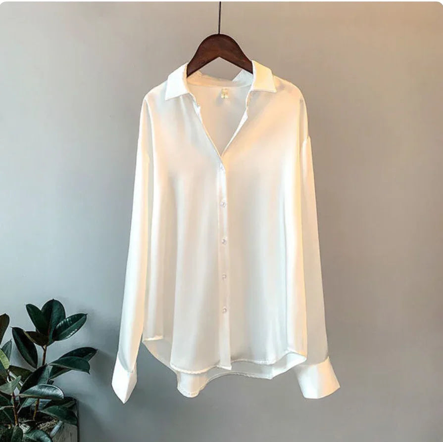 Camisa mujer de satén manga larga con botones y cuello solapa