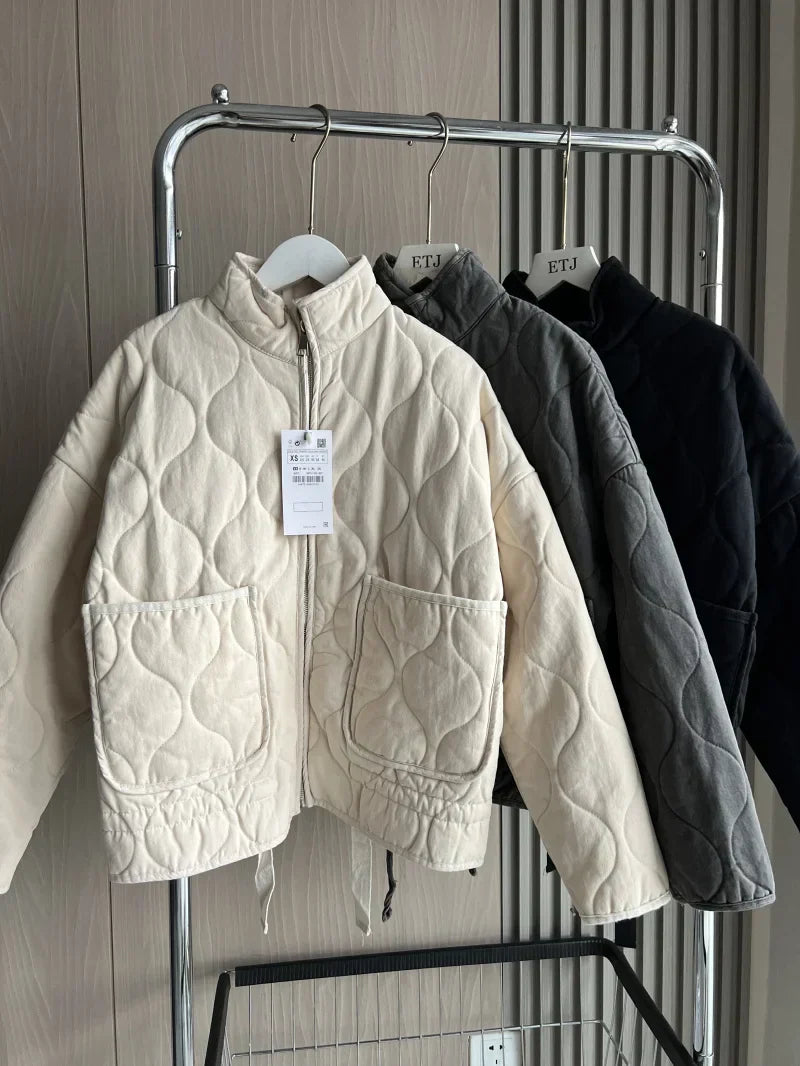 Chaqueta mujer ligera y confortable corte moderno