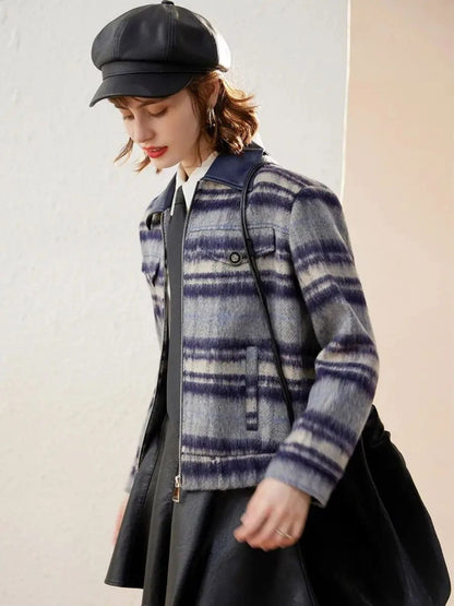 Chaqueta corta mujer con cremallera y diseño gráfico ajustada
