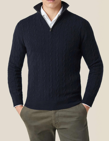 Jersey hombre de punto trenzado cuello alto con cremallera