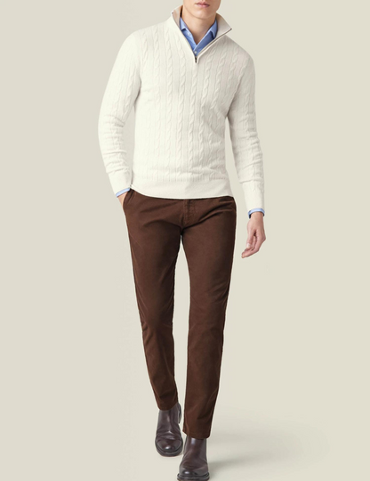 Jersey hombre de punto trenzado cuello alto con cremallera