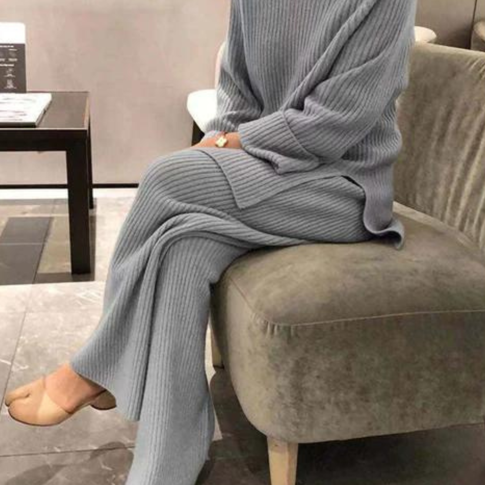 Conjunto Mujer Suéter y Pantalón de Punto Ajustado - Mavetta