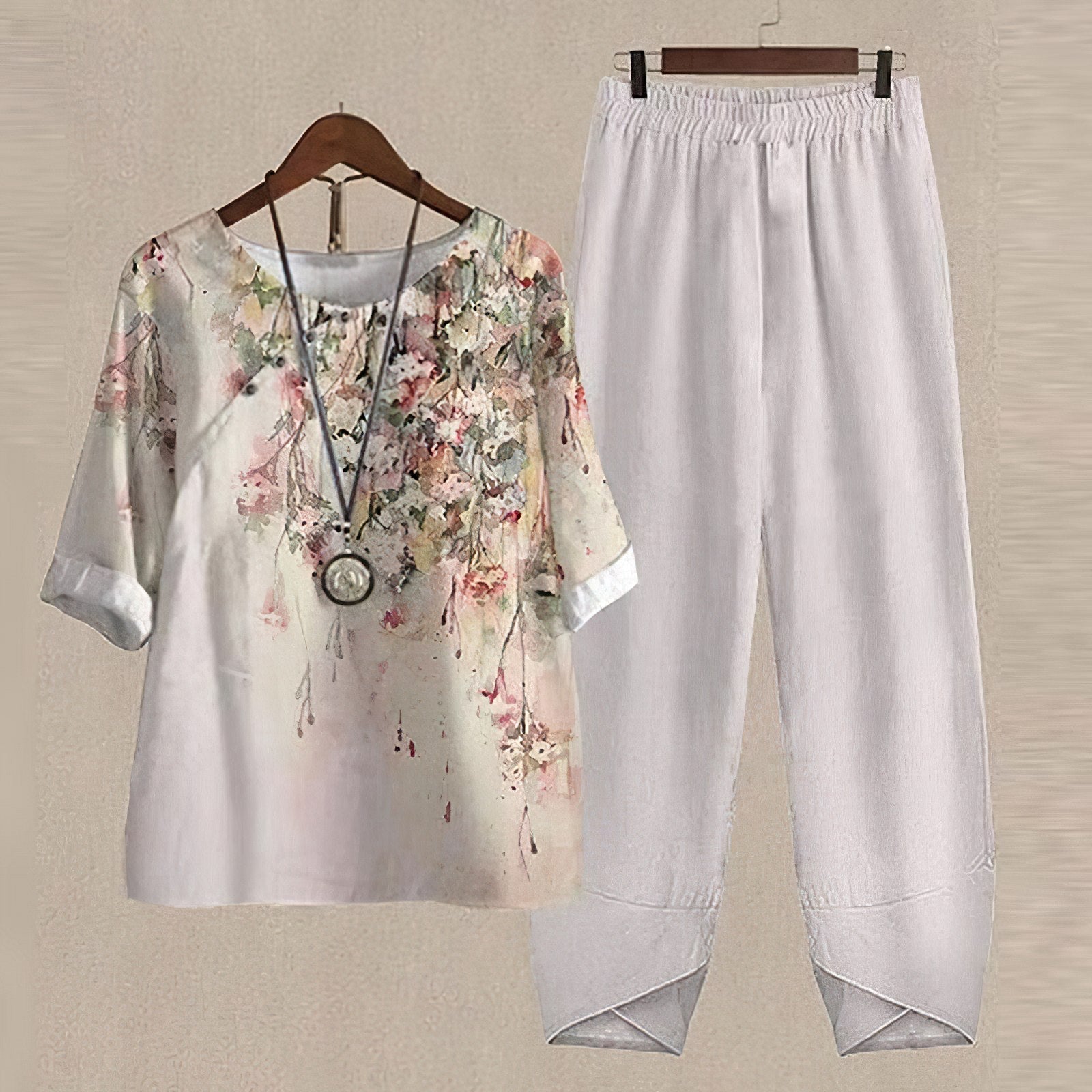 Conjunto Mujer Blusa Floral y Pantalón Recto - Mavetta
