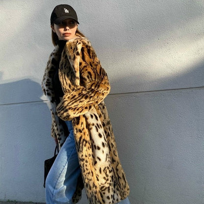 Abrigo Mujer con Estampado Animal Ajuste Regular