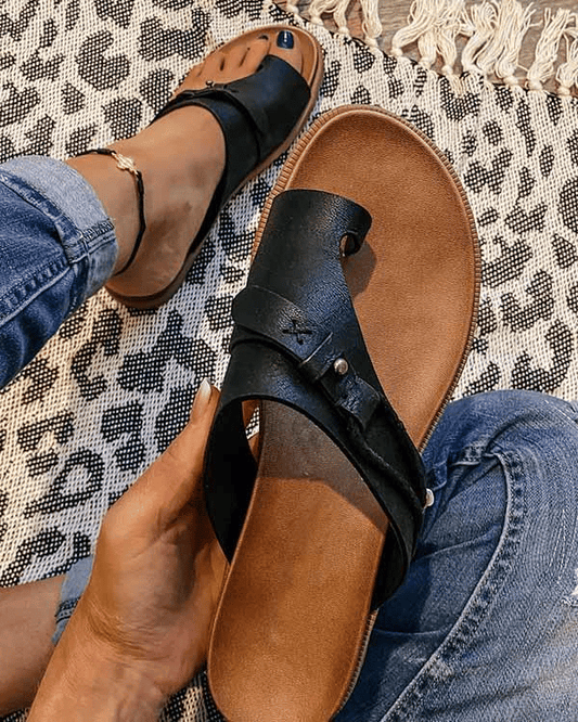 Sandalias planas mujer con anillo en dedo y tiras finas - Mavetta
