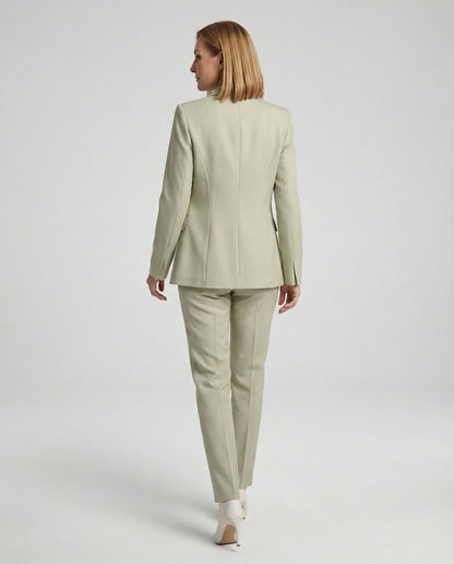 Conjunto Mujer dos Piezas Blazer y Pantalón Ajustado
