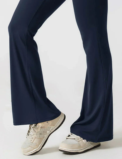 Mono Mujer con Espalda en V y Pierna Flare Ajuste Elegante
