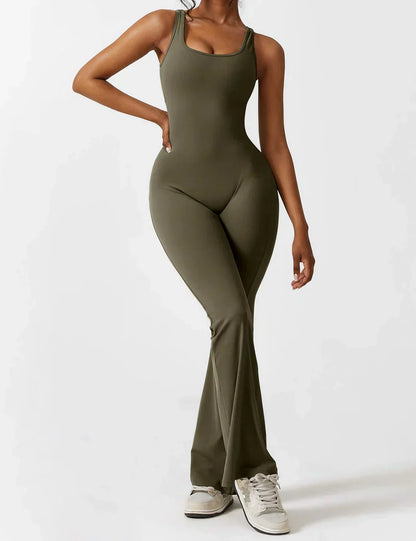 Mono Mujer con Espalda en V y Pierna Flare Ajuste Elegante