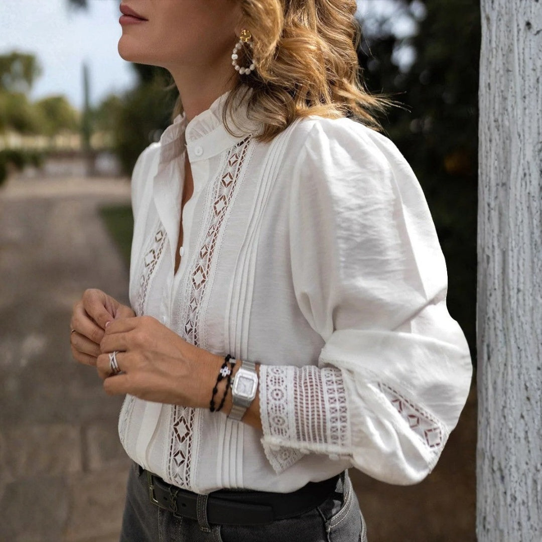 Blusa Mujer de Encaje Cuello Alzado - Mavetta