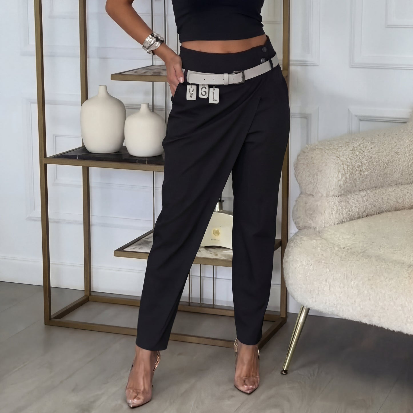 Pantalón Mujer con Diseño Asimétrico y Cinturón Ajustable