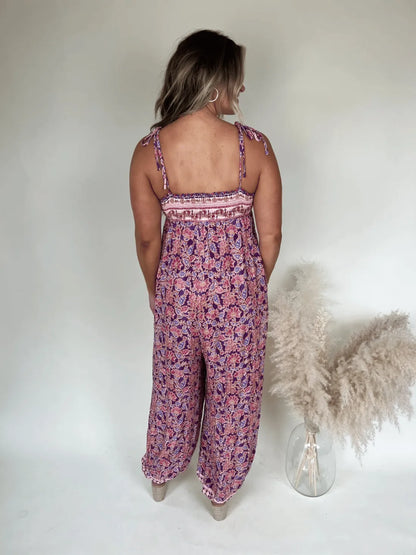 Mono mujer de tela ligera corte fluido estilo boho veraniego