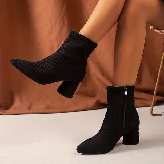 Botines Mujer de Tacón Grueso Diseño Monocromático - Mavetta