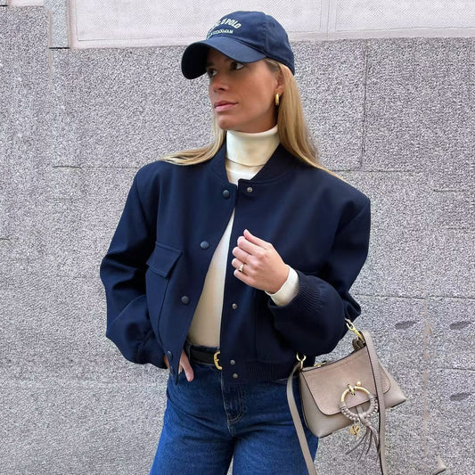 Chaqueta corta mujer con botones hombros acolchados y bolsillo solapa - Mavetta