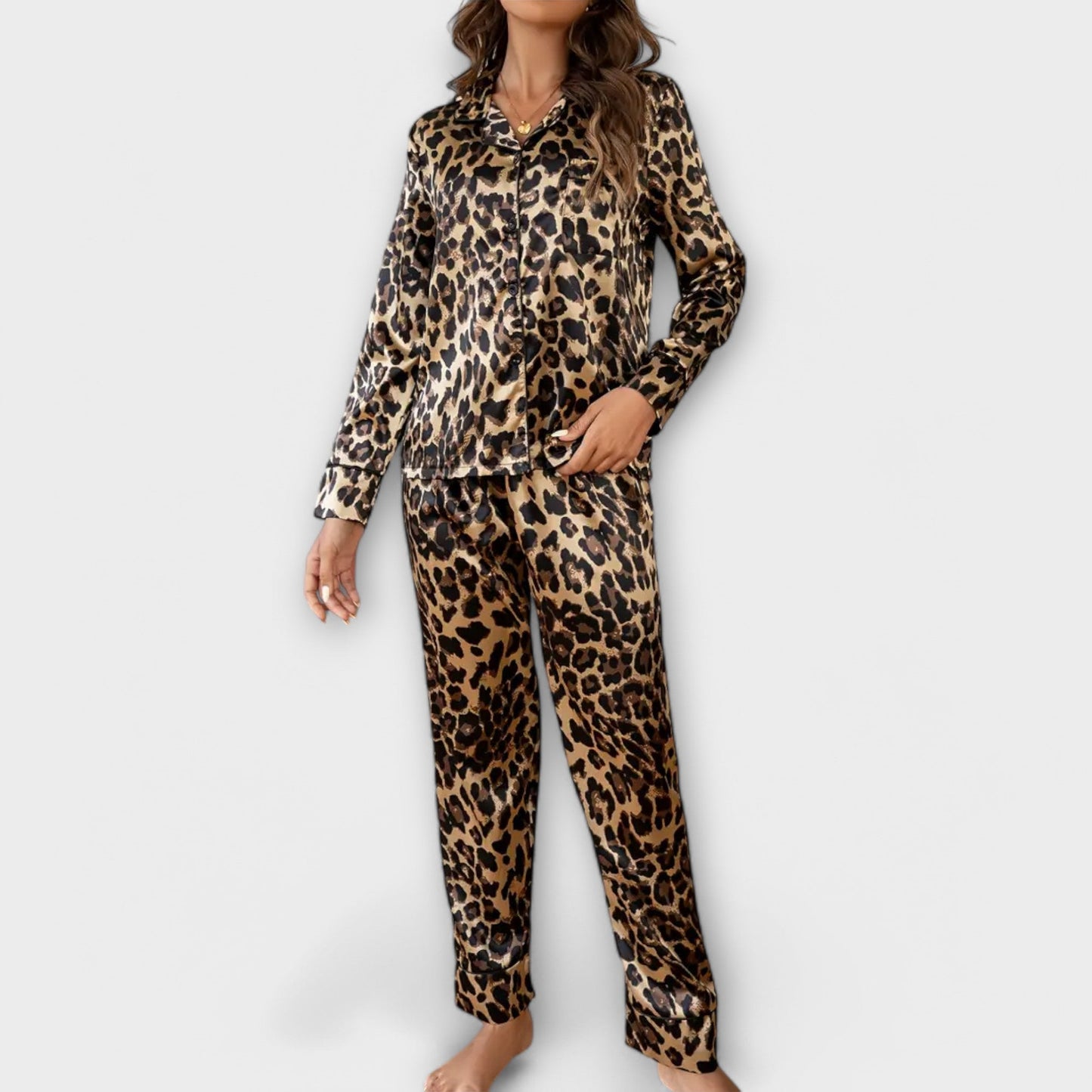 Pijama Mujer de Satén Estampado Animal Ajuste Cómodo