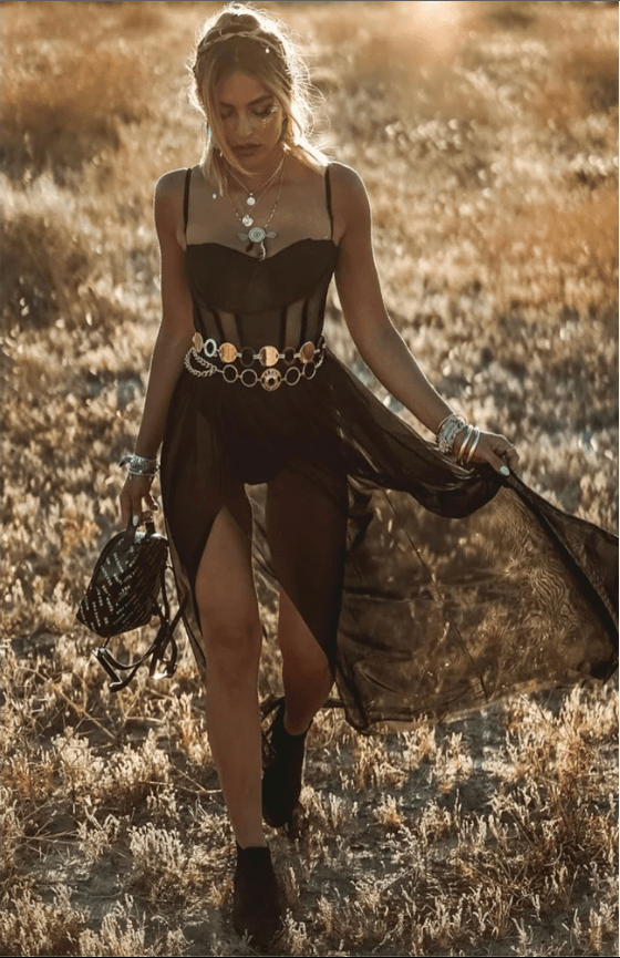 Vestido Mujer con Capa Translucida y Doble Abertura - Mavetta