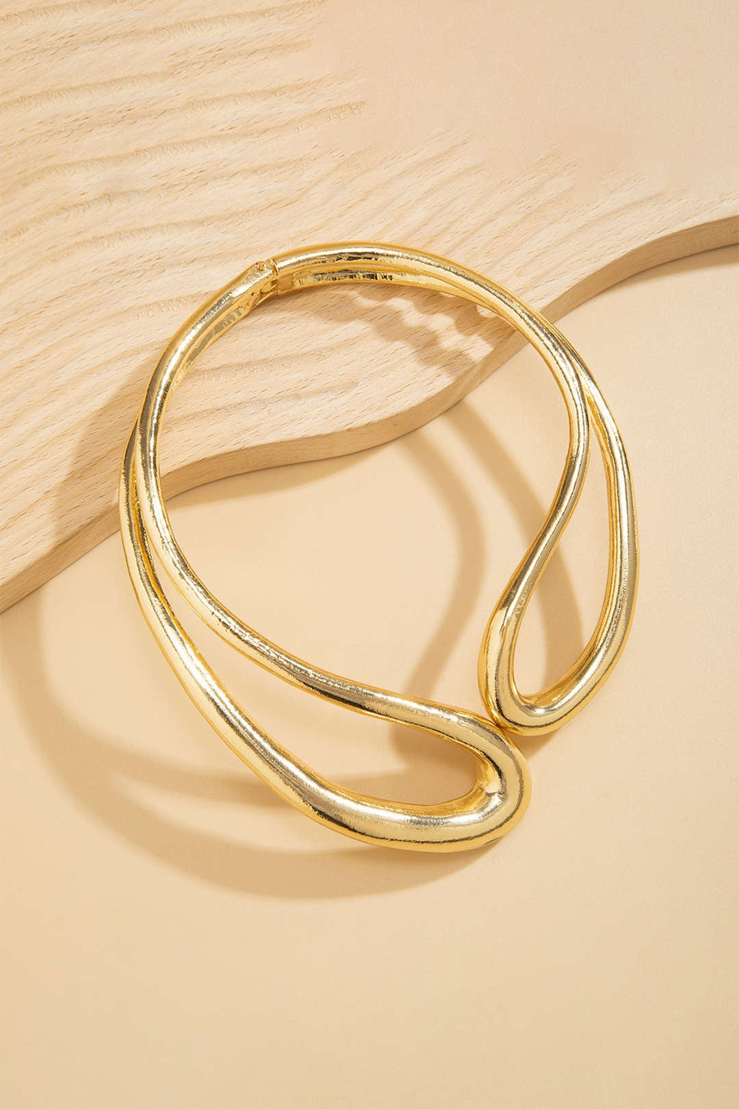 Collar Mujer Diseño Escultórico Asimétrico